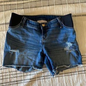 Ingrid & Isabel Maternity Shorts